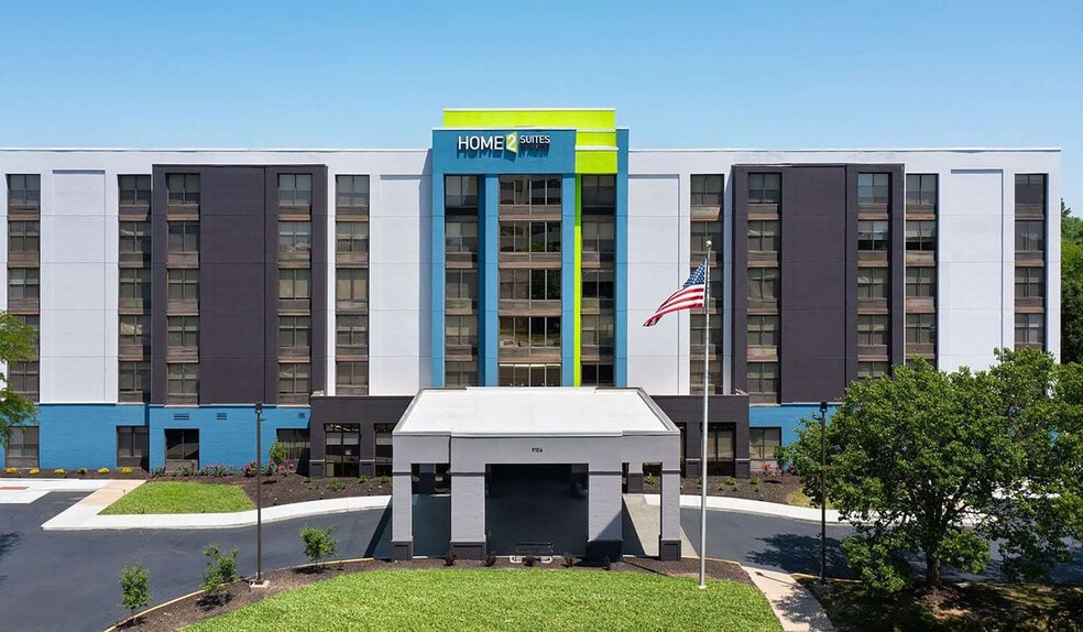 Primary Photo Of 9104 Keystone Crossing, Indianapolis Hotel For Sale