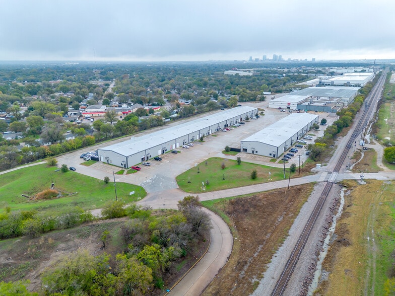 Primary Photo Of 3488 E Long Ave, Fort Worth Warehouse For Lease