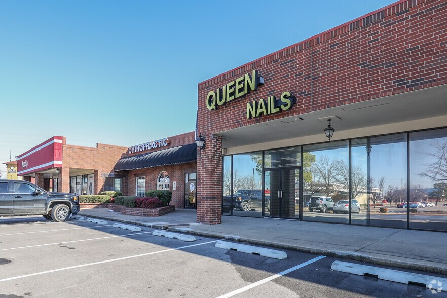 More Photos Of 697-845 N Aspen Ave, Broken Arrow Unknown For Lease