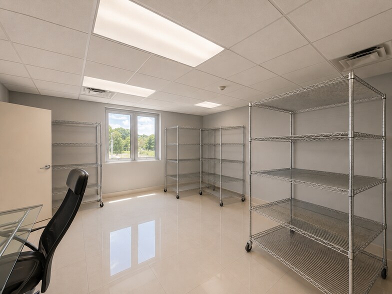 More Photos Of 8476 SW 40th St, Miami Storefront Retail Office For Lease