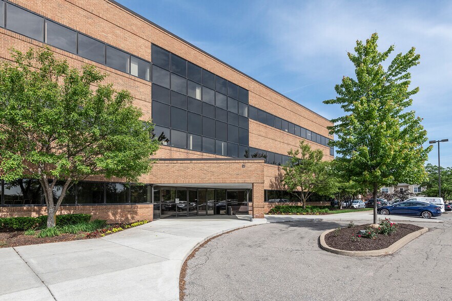 Primary Photo Of 305 E Eisenhower Pkwy, Ann Arbor Office For Lease