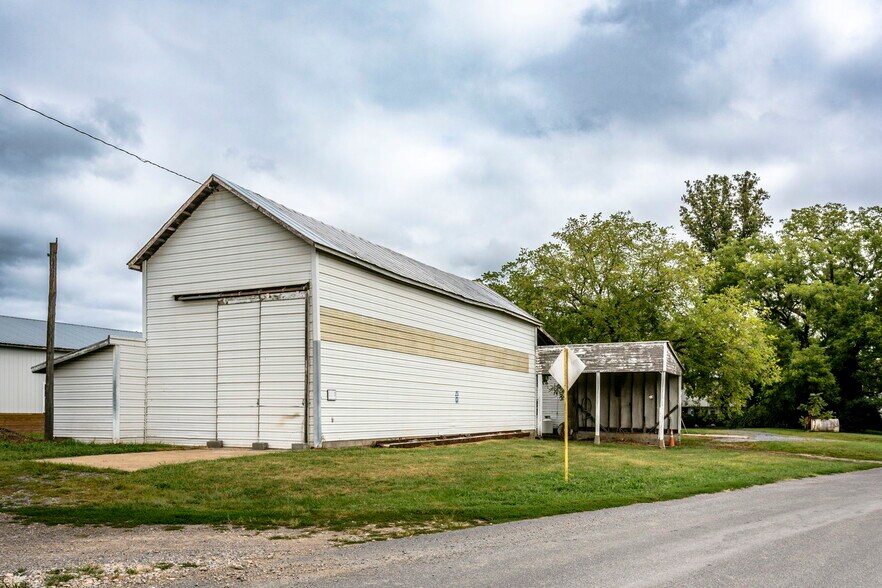 Primary Photo Of 9875 Cave Hill Rd, Mcgaheysville Warehouse For Lease