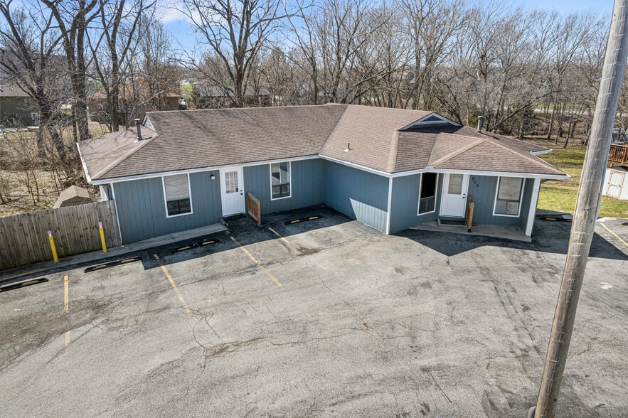 More Photos Of 205 Southbrook Pky, Kearney Daycare Center For Sale
