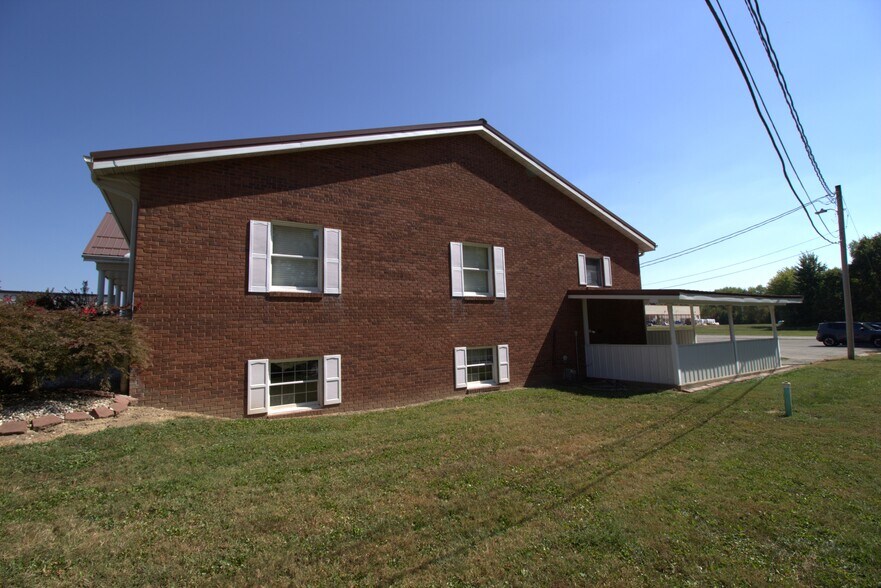 More Photos Of 2125 E State Highway 54, Linton Office For Sale