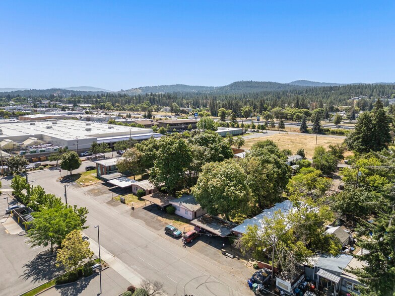 More Photos Of 5004-5010 E 1st Ave, Spokane Valley Apartments For Sale