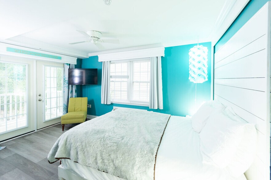 More Photos Of 34 6th St, Rehoboth Beach Hospitality For Sale