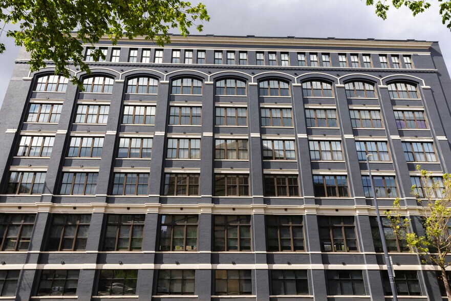 More Photos Of 1100 Sycamore St, Cincinnati Loft Creative Space For Lease
