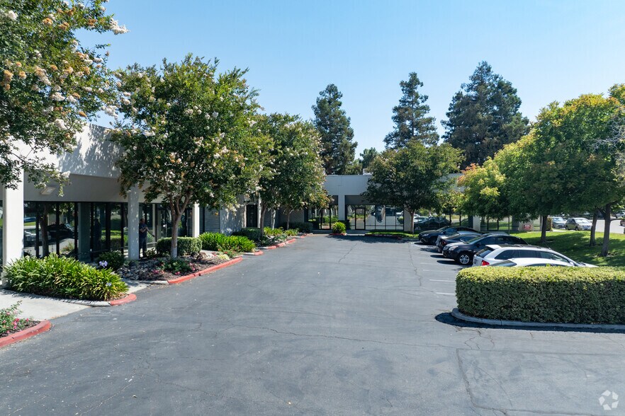 More Photos Of 473 Sapena Ct, Santa Clara Light Manufacturing For Lease