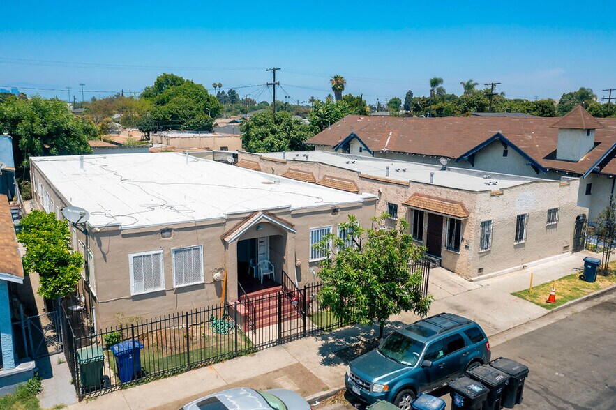 More Photos Of 1139 E 68th St, Los Angeles Apartments For Sale
