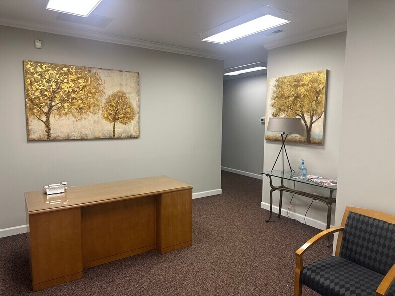 More Photos Of 8384 Six Forks Rd, Raleigh Office For Lease