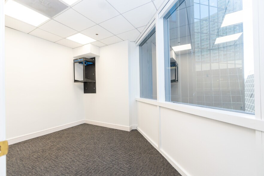 More Photos Of 1200 Brickell Ave, Miami Office For Lease