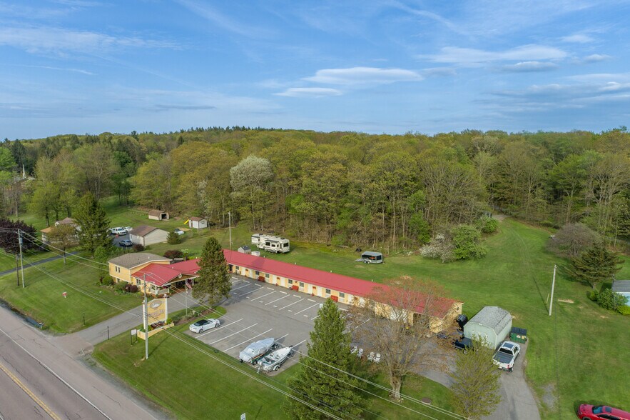 More Photos Of 17848 Garrett Hwy, Oakland Apartments For Sale