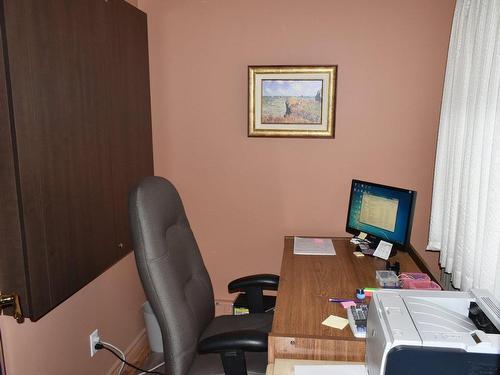 More Photos Of 445A Rue Brock, Drummondville Office For Sale