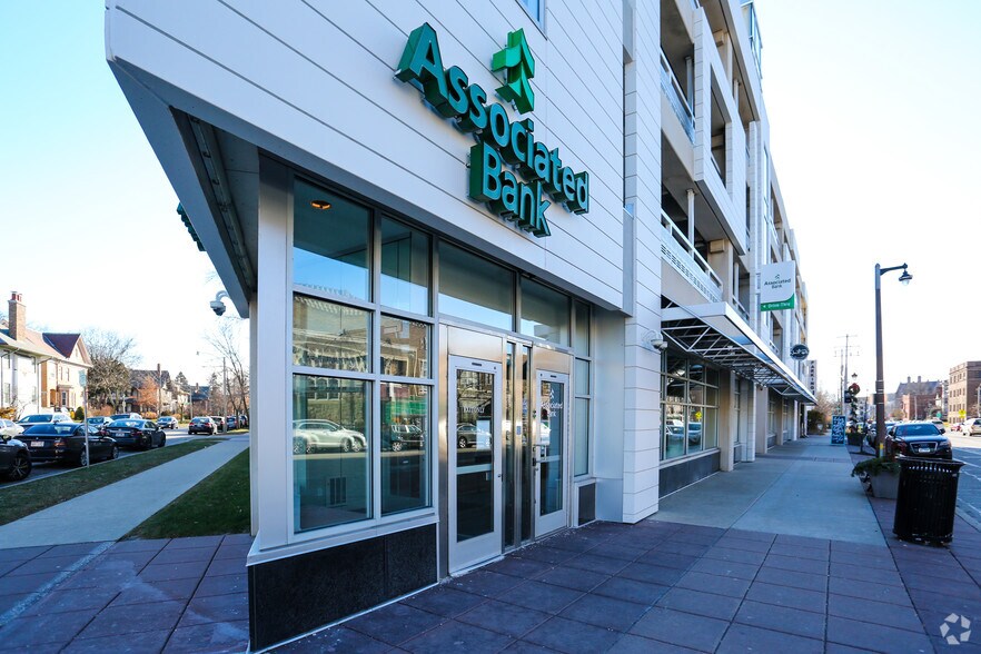 More Photos Of 2574-2590 N Downer Ave, Milwaukee Storefront For Sale