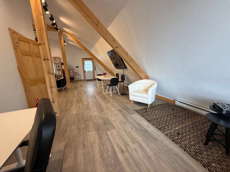 More Photos Of 720 Masonic Dr, Bridgeport Office Residential For Sale