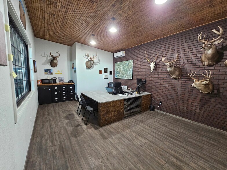 More Photos Of 3098 S FM 707, Tye Warehouse For Lease