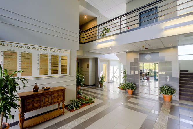 More Photos Of 17595 S Tamiami Trl, Fort Myers Medical For Lease