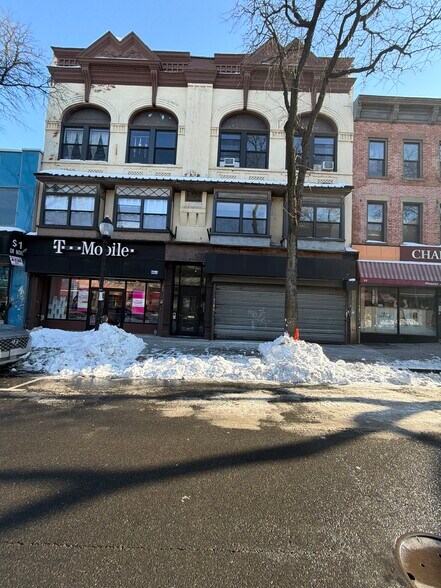 More Photos Of 49 S 4th Ave, Mount Vernon General Retail For Lease