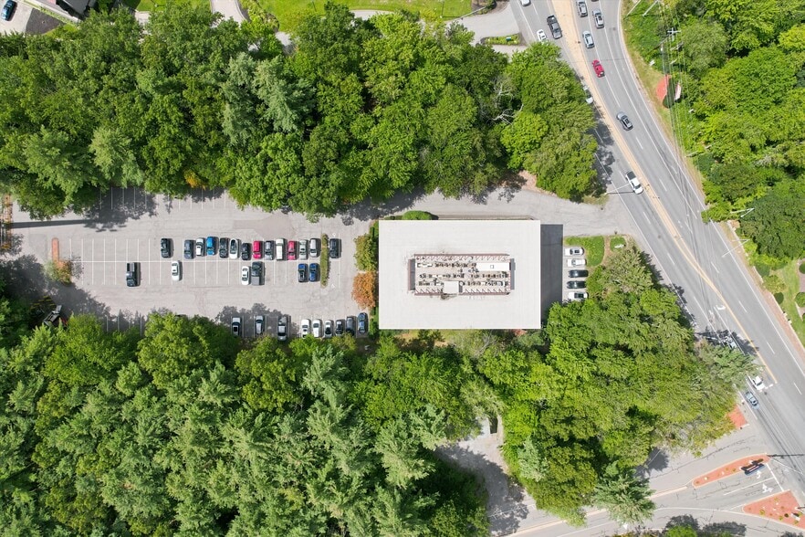 More Photos Of 71 Spit Brook Rd, Nashua Medical For Lease