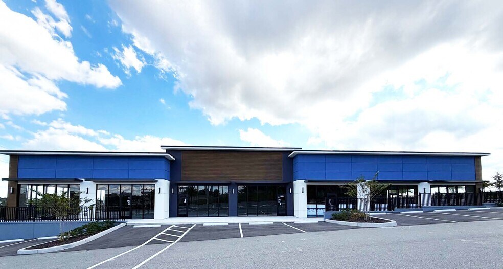More Photos Of 2357 E Highway 50, Clermont Storefront Retail Office For Lease
