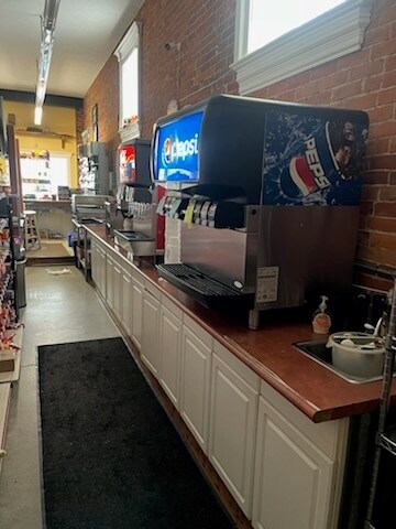 More Photos Of 6943 Monroe, Stockwell Convenience Store For Sale