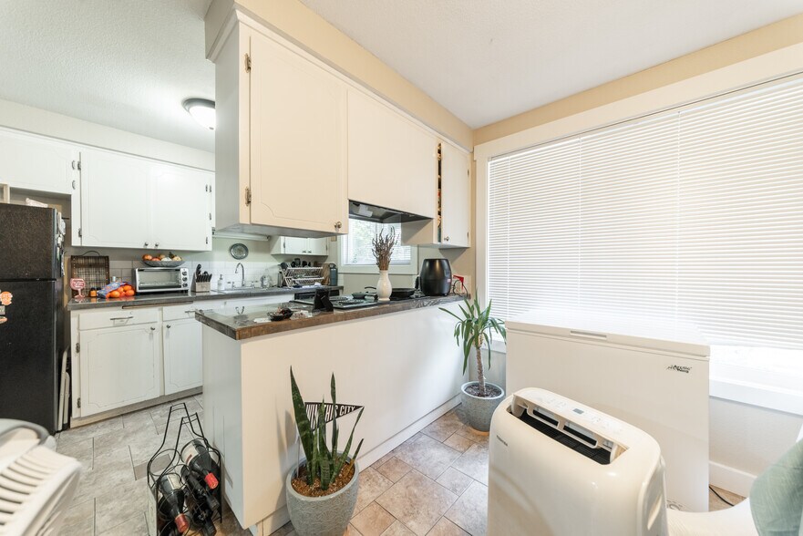 More Photos Of 3240-3320 NE 8th St, Gresham Apartments For Sale