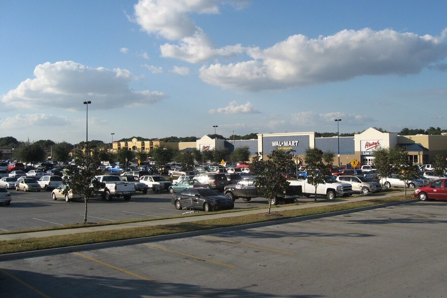 More Photos Of 1020 E Brandon Blvd, Brandon Office For Lease