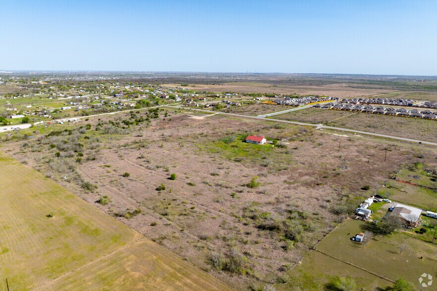 More Photos Of 2200 High Rd, Uhland Land For Sale