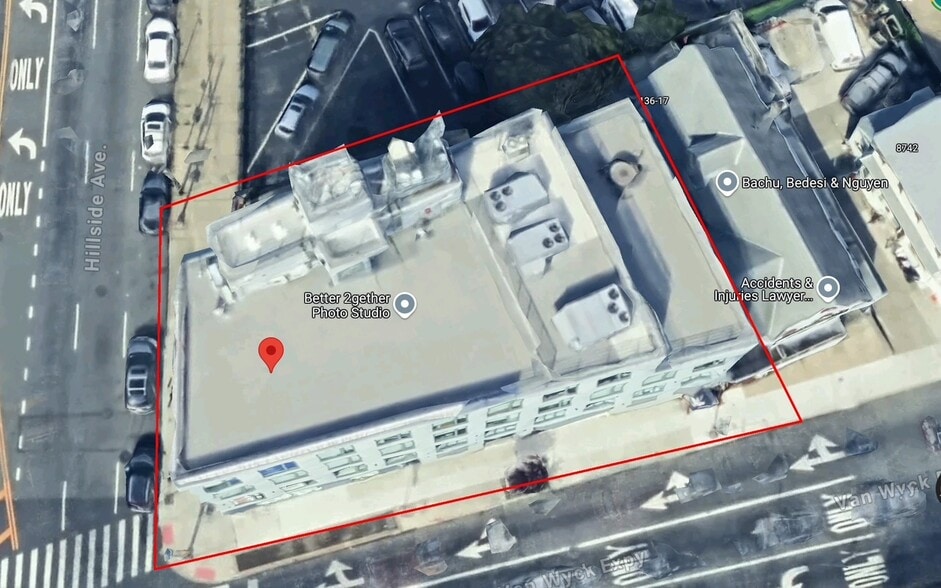 More Photos Of 136-21 Hillside Ave, Richmond Hill Medical For Lease