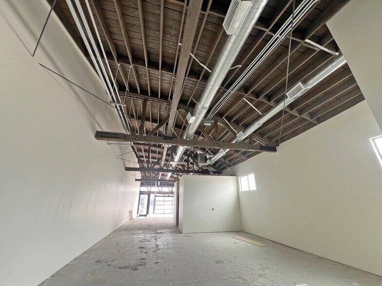 More Photos Of 610-612 Mission Ave, Oceanside Restaurant For Sale