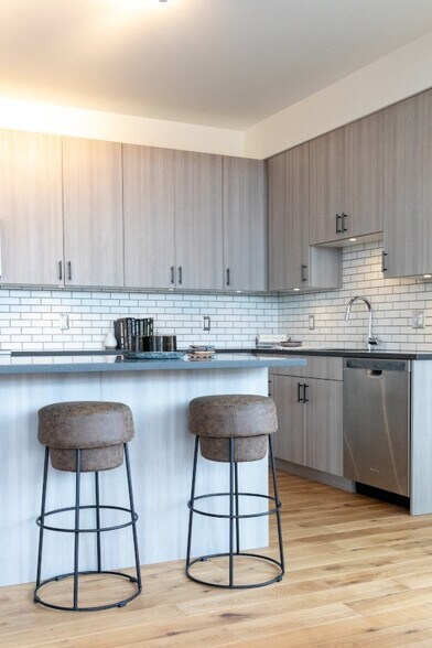 More Photos Of 1700 W Fort St, Detroit Apartments For Lease