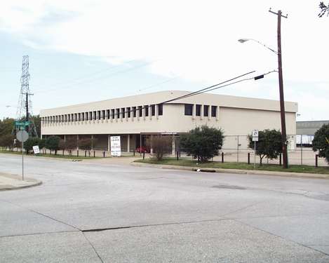 More Photos Of 2535 Manana Dr, Dallas Showroom For Sale