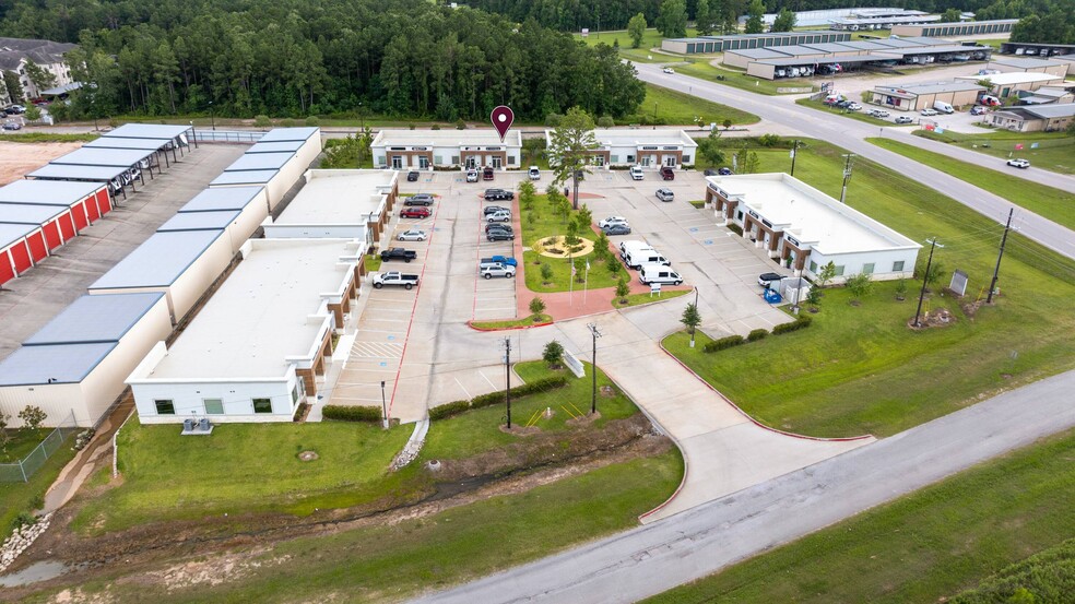 More Photos Of 14547 Lake Business Dr, Conroe Loft Creative Space For Sale