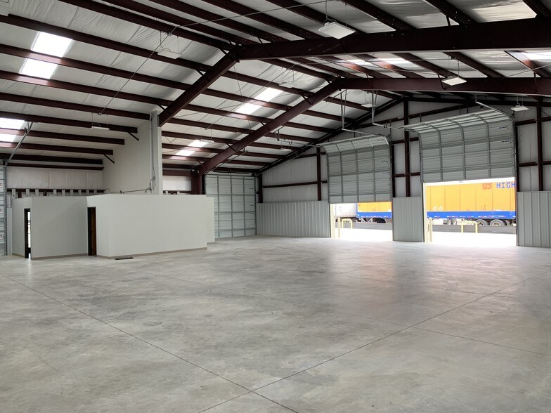 More Photos Of 7940 Rodeo Trl, Mansfield Unknown For Lease