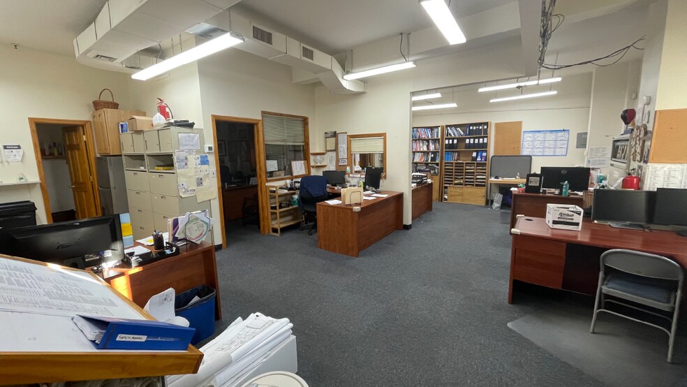 More Photos Of 4315 36th St, Long Island City Industrial For Lease