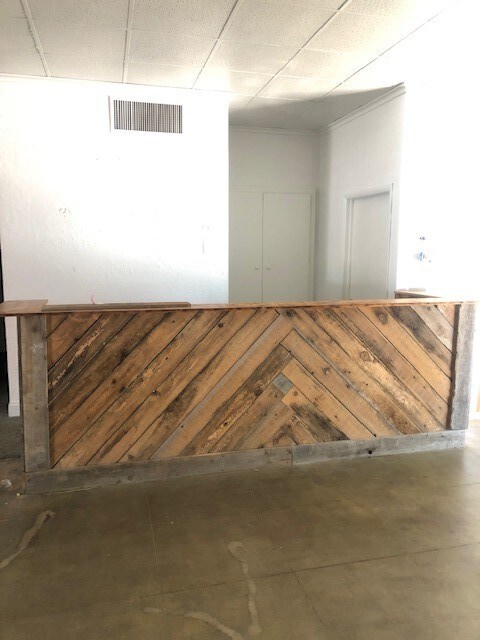 More Photos Of 15 N 10th St, Duncan Storefront For Lease