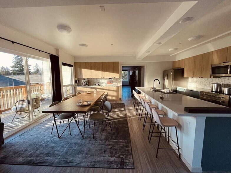 More Photos Of 1435 NE 62nd Ave, Portland Multifamily For Sale