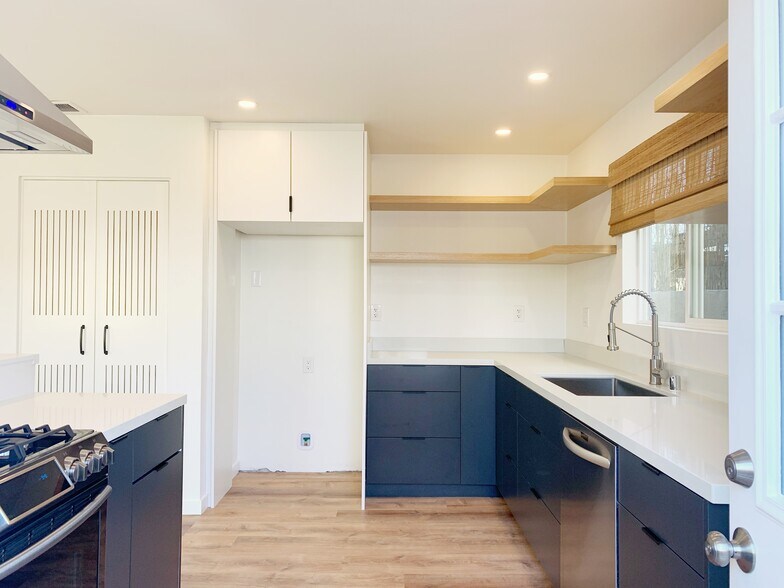 More Photos Of 11835 Gale Ave, Hawthorne Multifamily For Sale