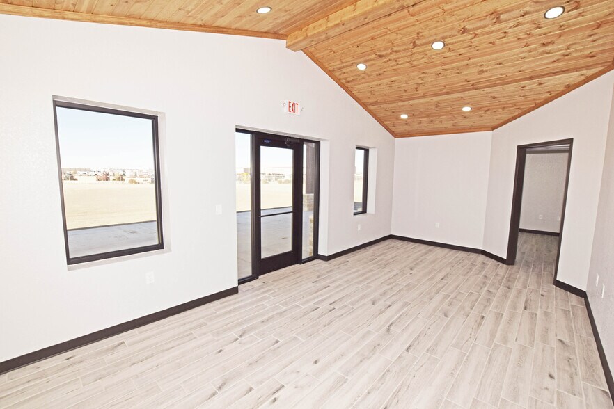 More Photos Of 12316 County Road 137, Odessa Warehouse For Lease
