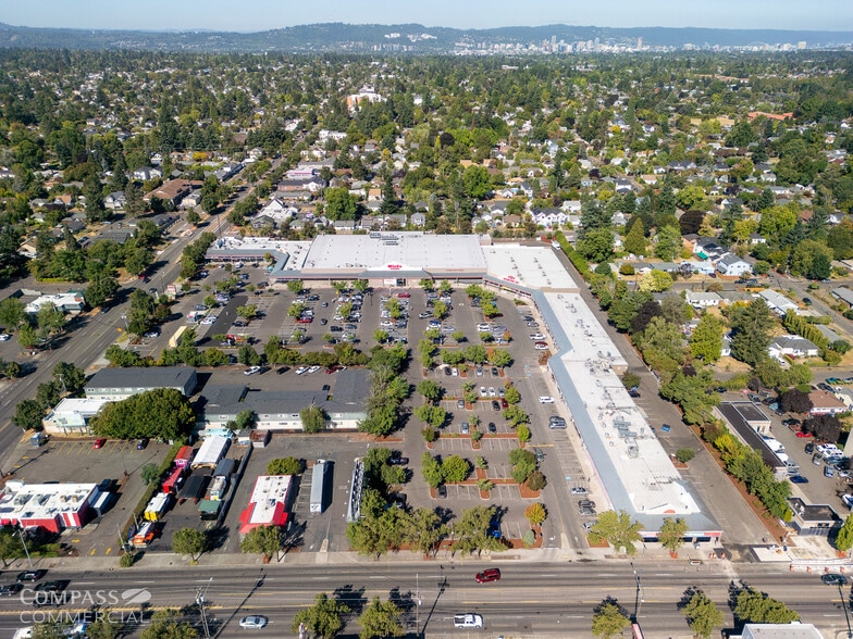 More Photos Of 7901-8001 SE Powell Blvd, Portland Unknown For Lease