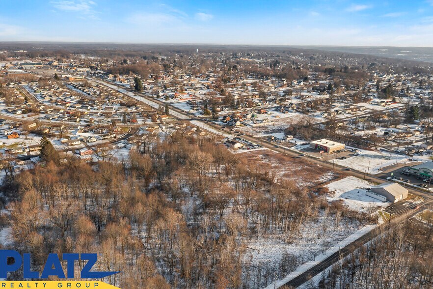 More Photos Of 2000 McCartney Rd, Youngstown Warehouse For Sale