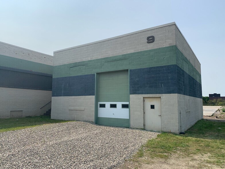 More Photos Of 1051 S Main St, Elmira Manufacturing For Lease