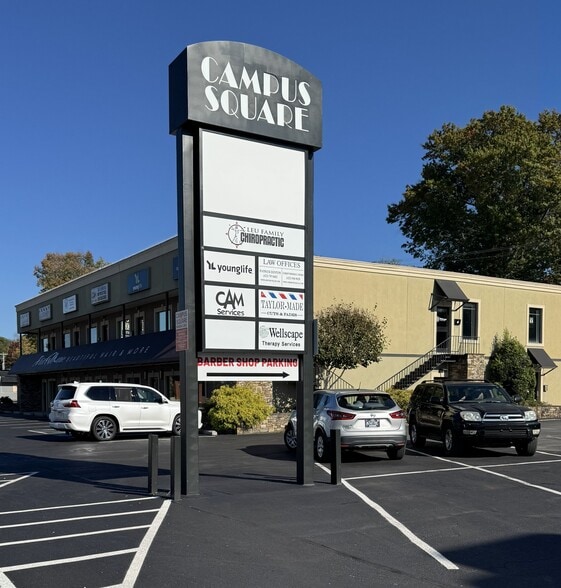 More Photos Of 817 W Walnut St, Johnson City Storefront For Lease