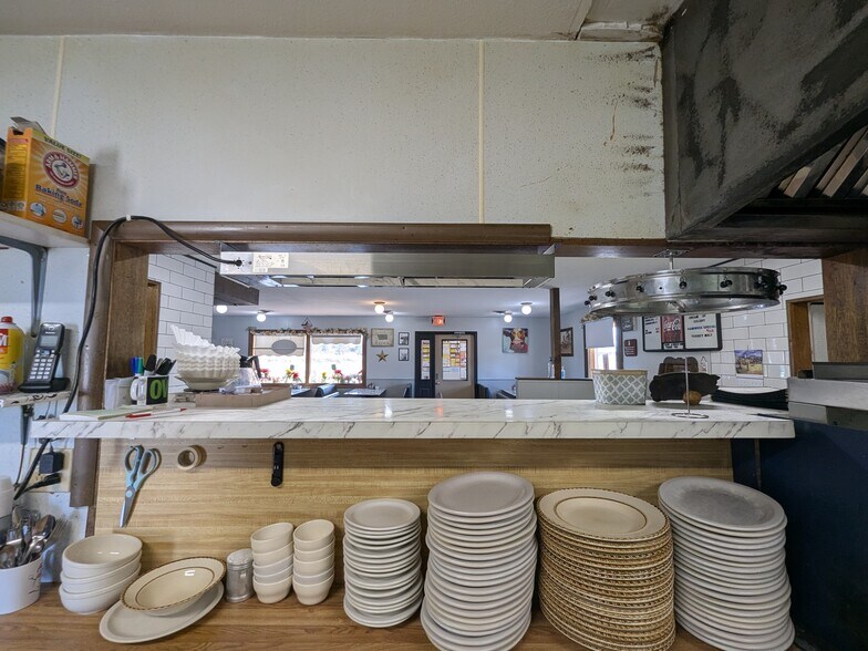 More Photos Of 745 1st E St, Malta Restaurant For Sale