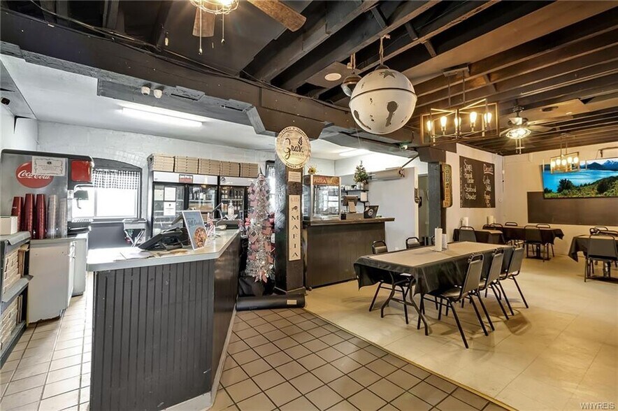 More Photos Of 1693 Quaker Rd, Barker Restaurant For Sale