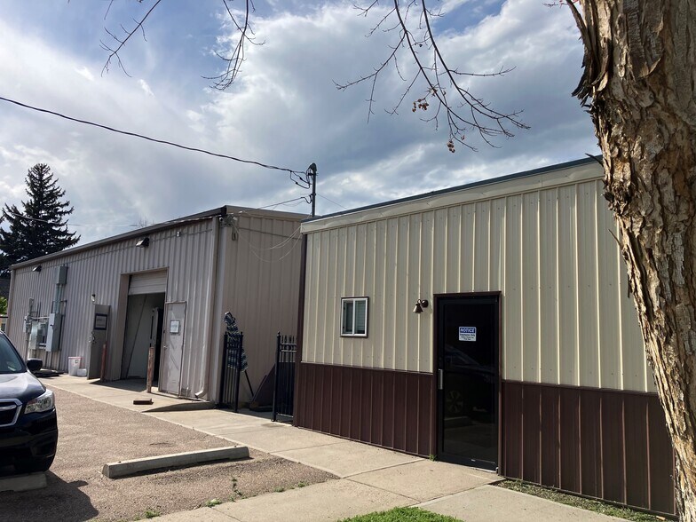 More Photos Of 127-129 S Cleveland Ave, Loveland Showroom For Lease