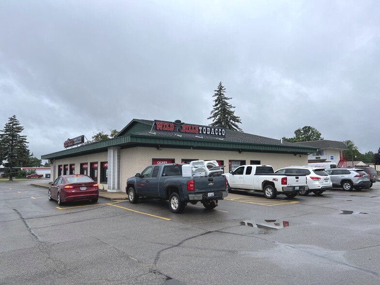 Primary Photo Of 705 N Cedar St, Kalkaska General Retail For Lease