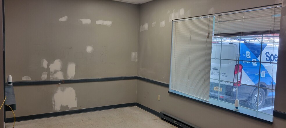 More Photos Of 187 Route 209, Wurtsboro Freestanding For Lease