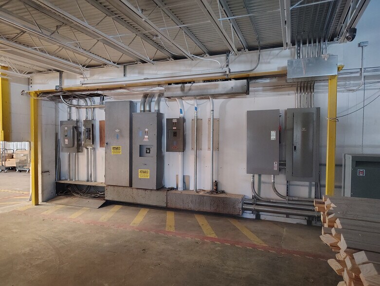More Photos Of 1237 Grose Rd, Fort Pierce Warehouse For Sale