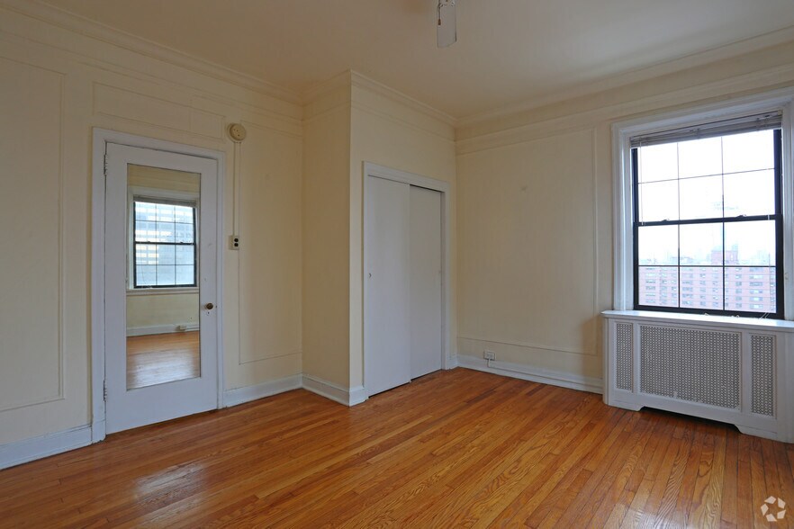 More Photos Of 135 S 20th St, Philadelphia Apartments For Lease